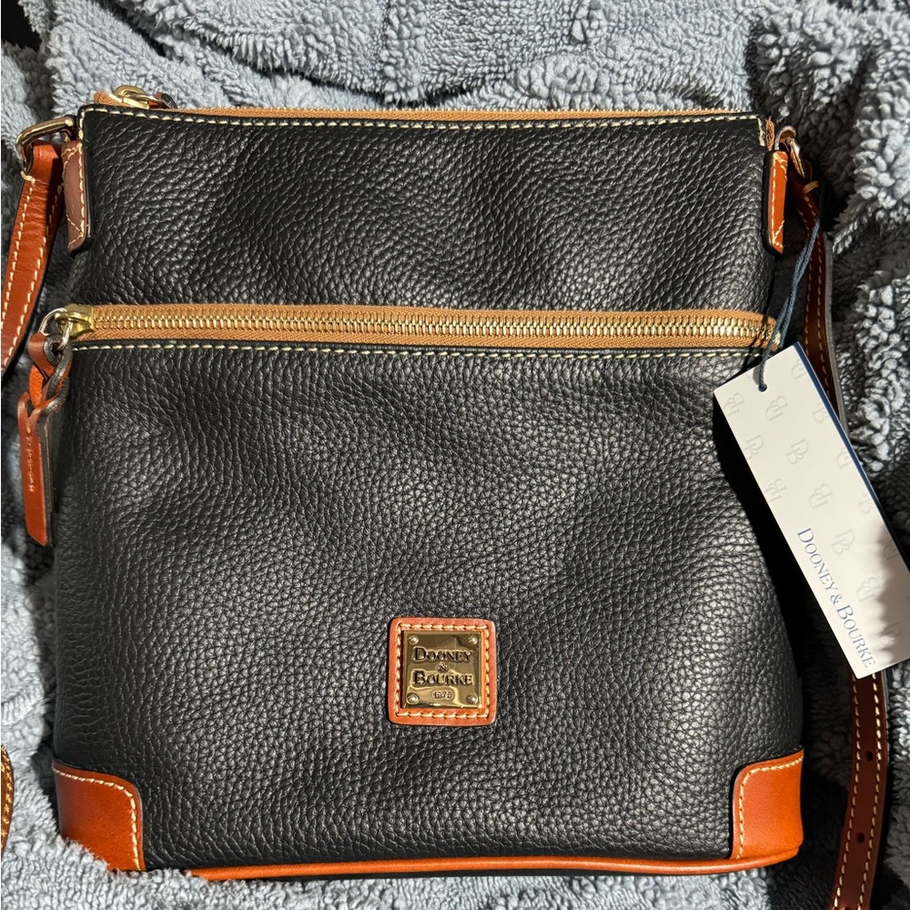 Brand new Dooney & Bourke Crossbody